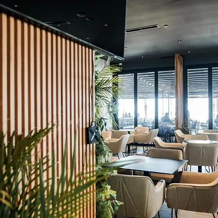 Hotel Coral
